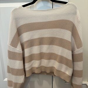 Lulu’s cropped cream/white sweater